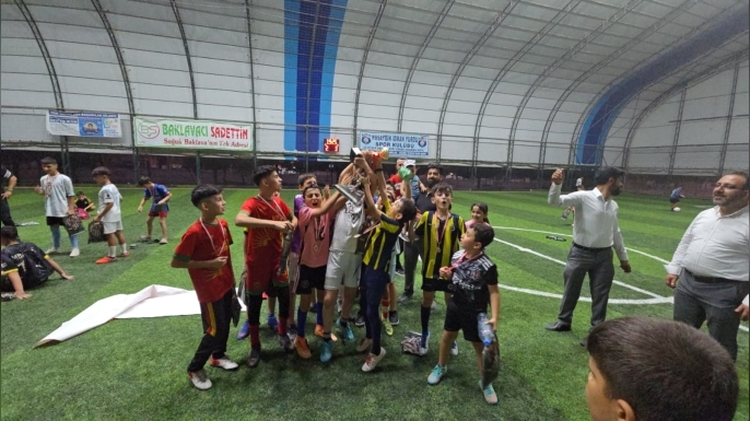 Nusaybin’de Kur’an kursları arası futbol turnuvası sona erdi