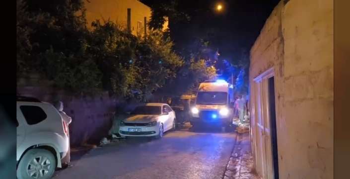 Nusaybin'de sokakta bayılan kadın hastaneye kaldırıldı